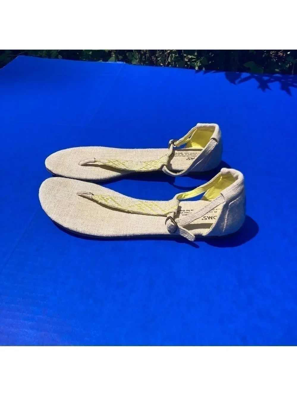 Toms yellow patterned